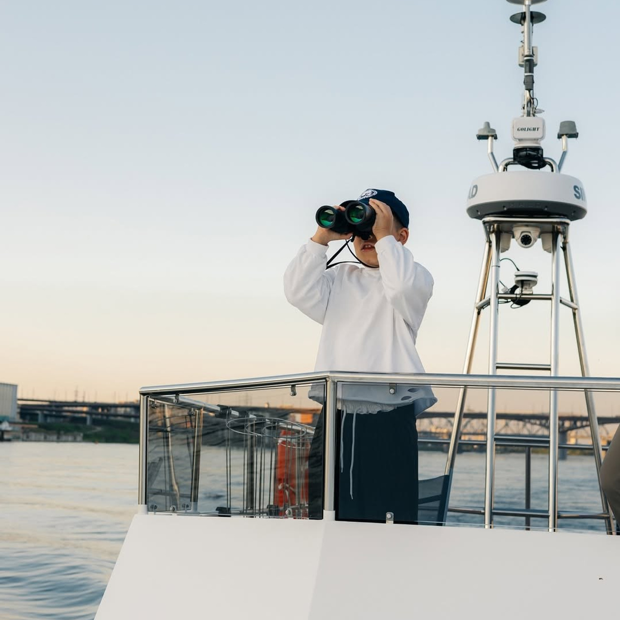 Сибирский исследователь. RestPlace — парусные, премиум яхты, катера — аренда Красноярск