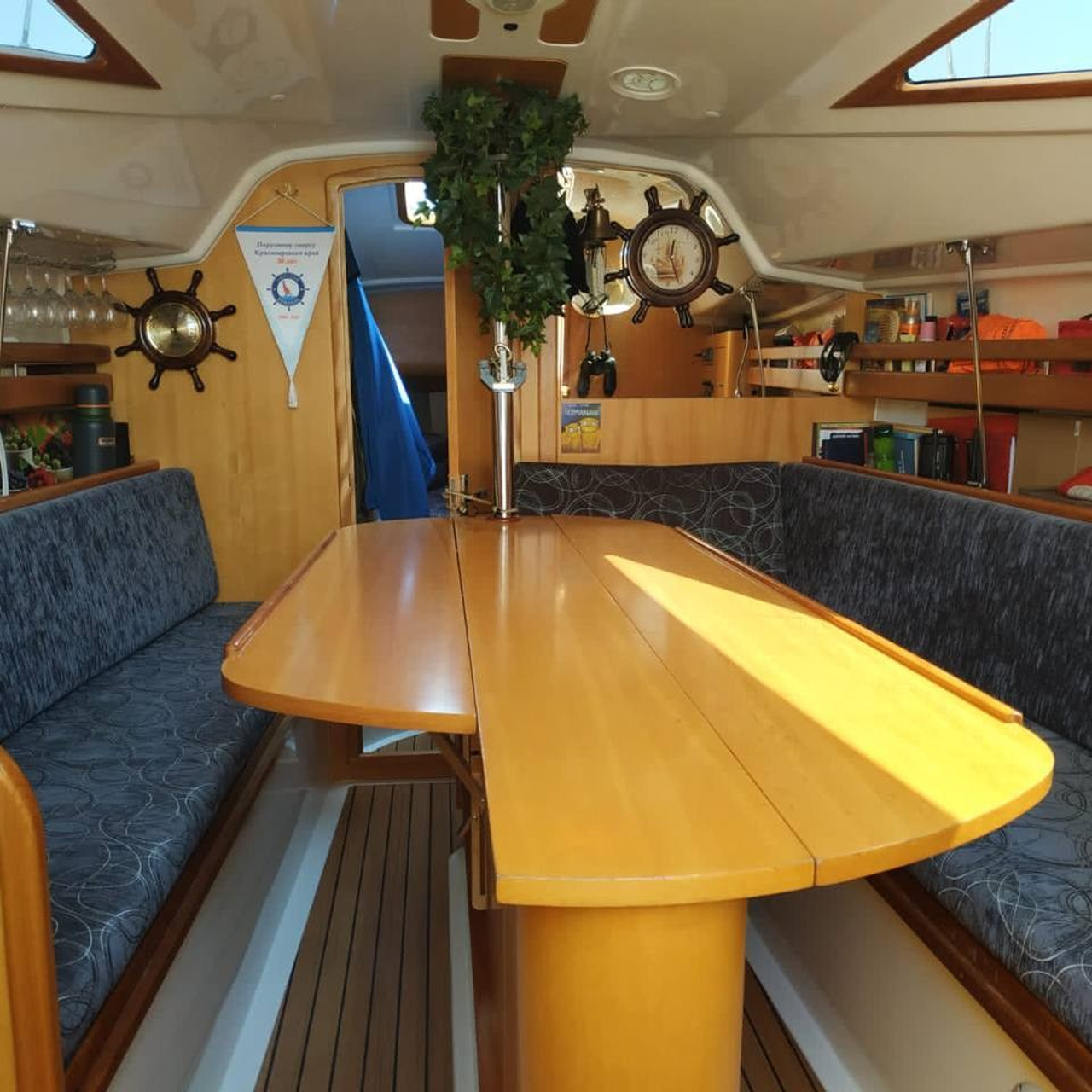 Вентура. RestPlace — айсфлоатинг, яхты, хивусы — активный отдых Красноярск