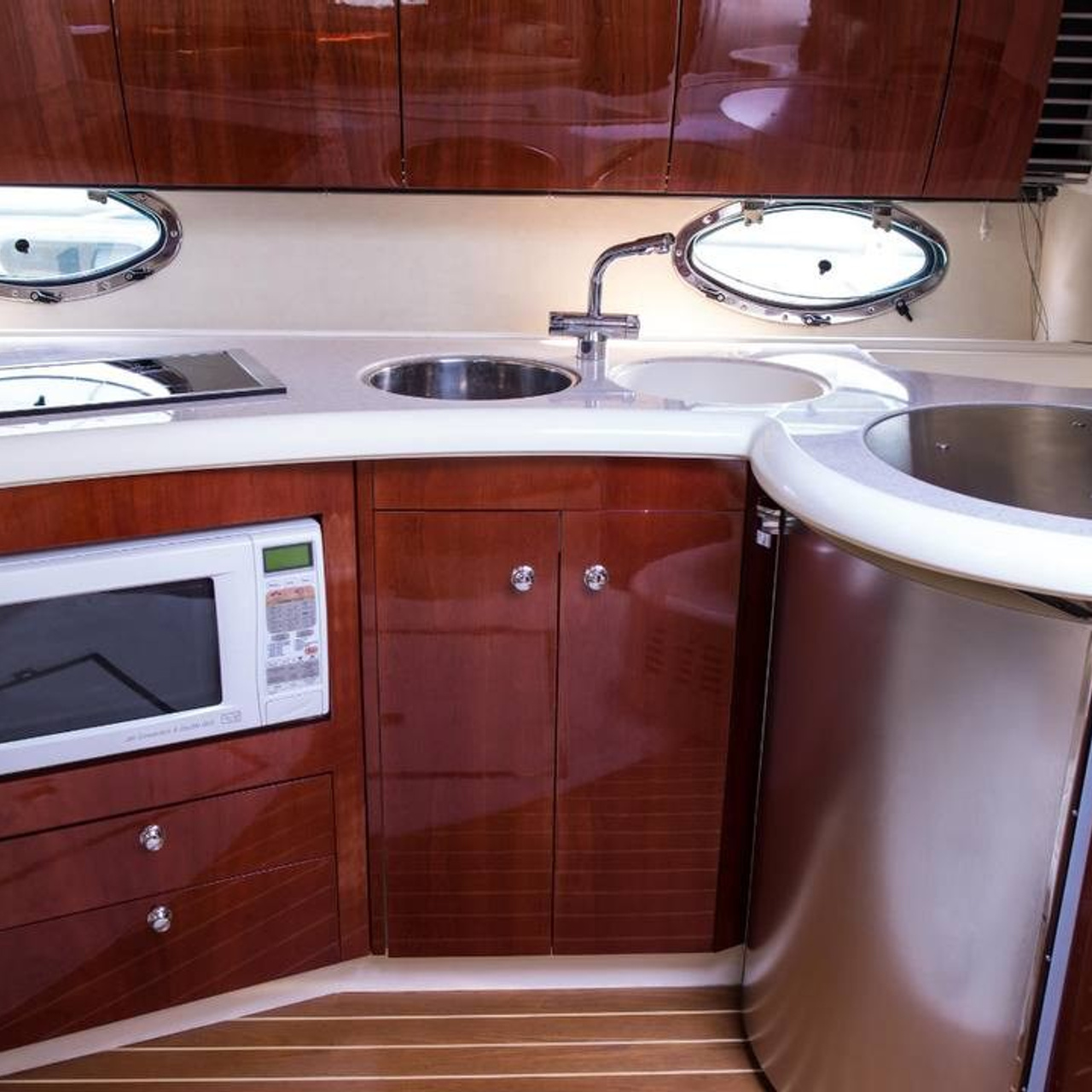 Тарга. RestPlace — парусные, премиум яхты, катера — аренда Красноярск