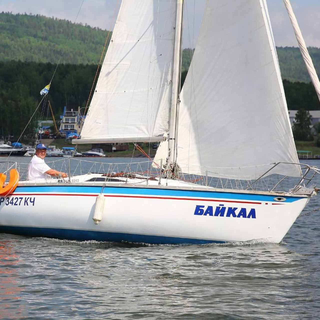 Байкал. RestPlace — айсфлоатинг, яхты, хивусы — активный отдых Красноярск