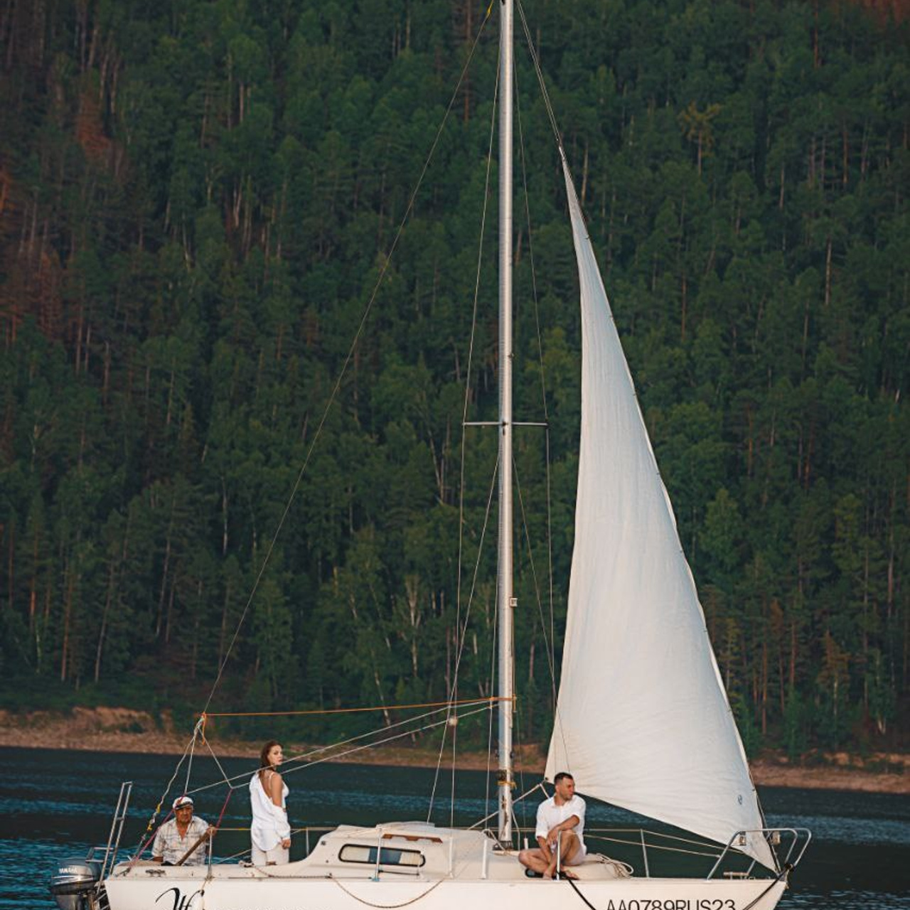 Жемчужина. RestPlace — парусные, премиум яхты, катера — аренда Красноярск