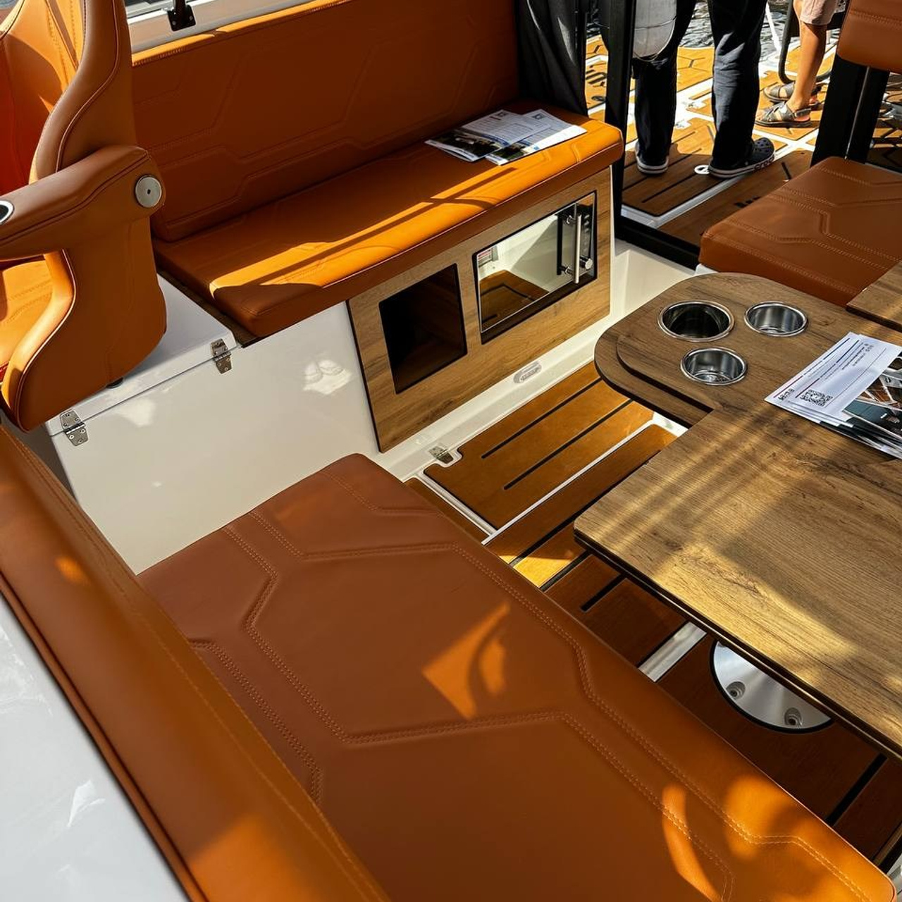 Алиса. RestPlace — парусные, премиум яхты, катера — аренда Красноярск