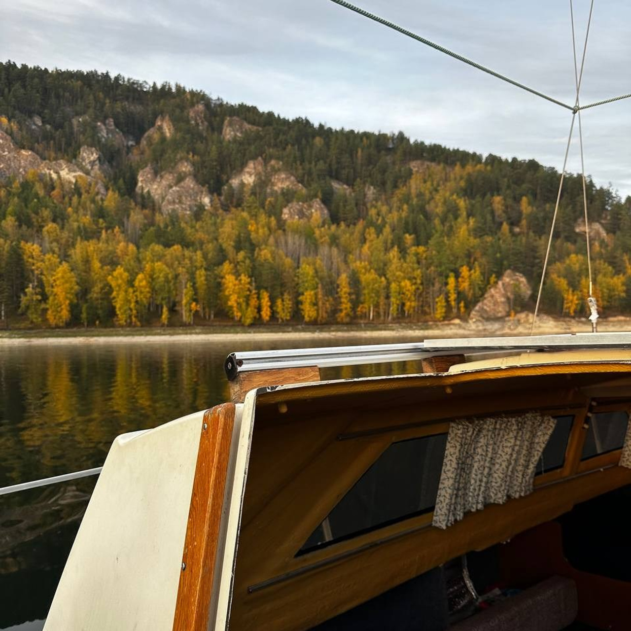 Чарли. RestPlace — парусные, премиум яхты, катера — аренда Красноярск