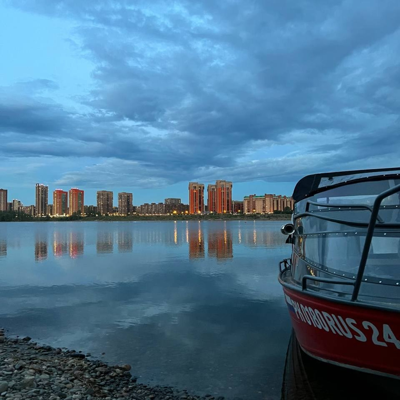 Енисей. RestPlace — парусные, премиум яхты, катера — аренда Красноярск