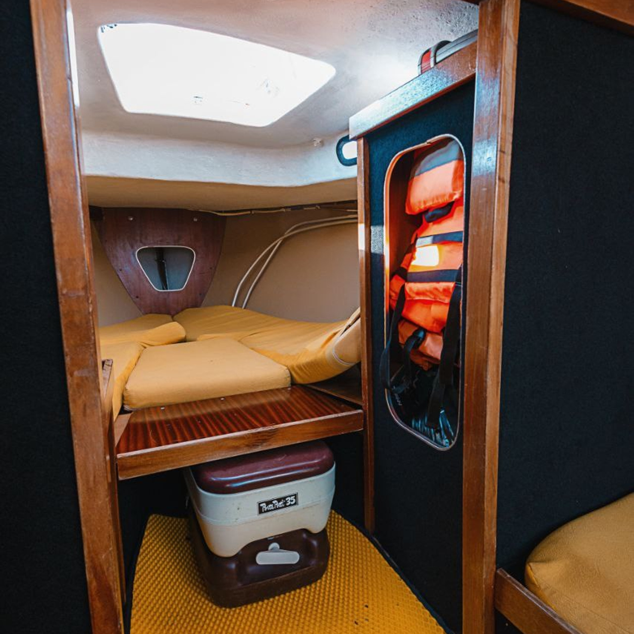 Жемчужина. RestPlace — парусные, премиум яхты, катера — аренда Красноярск