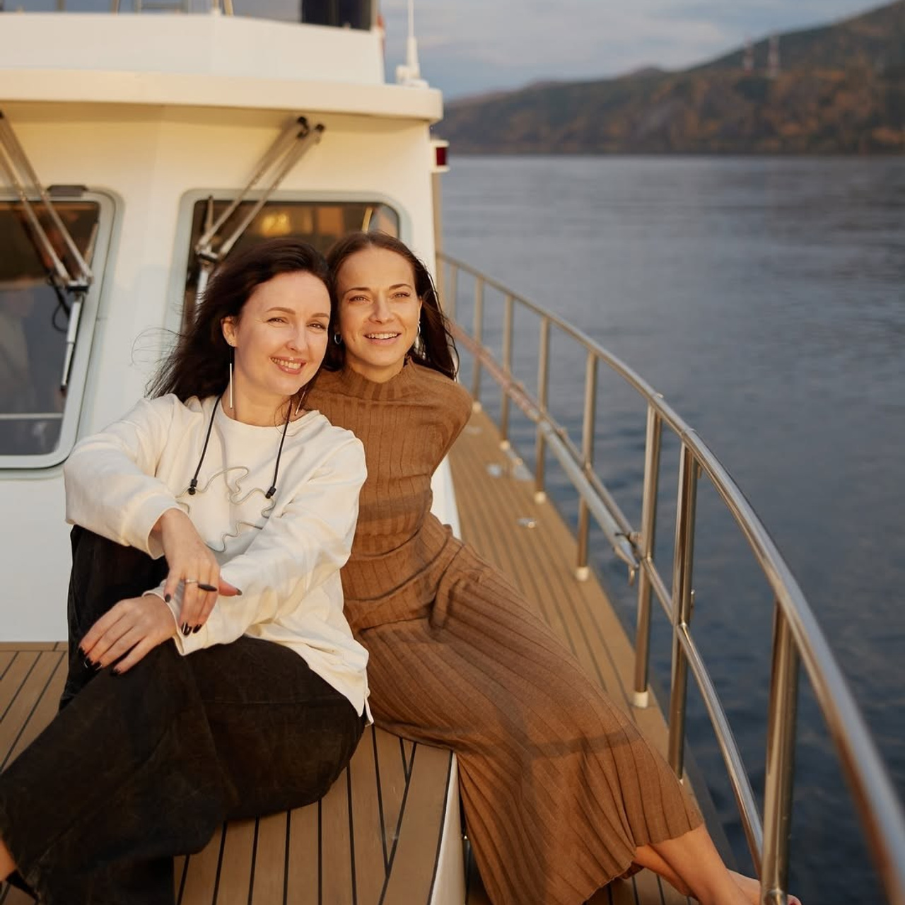 Сибирский исследователь. RestPlace — парусные, премиум яхты, катера — аренда Красноярск