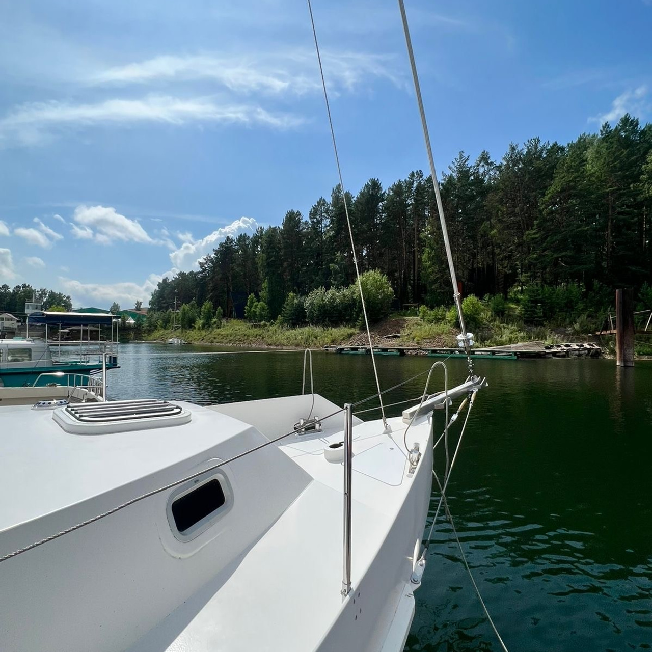 Ласточка. RestPlace — айсфлоатинг, яхты, хивусы — активный отдых Красноярск