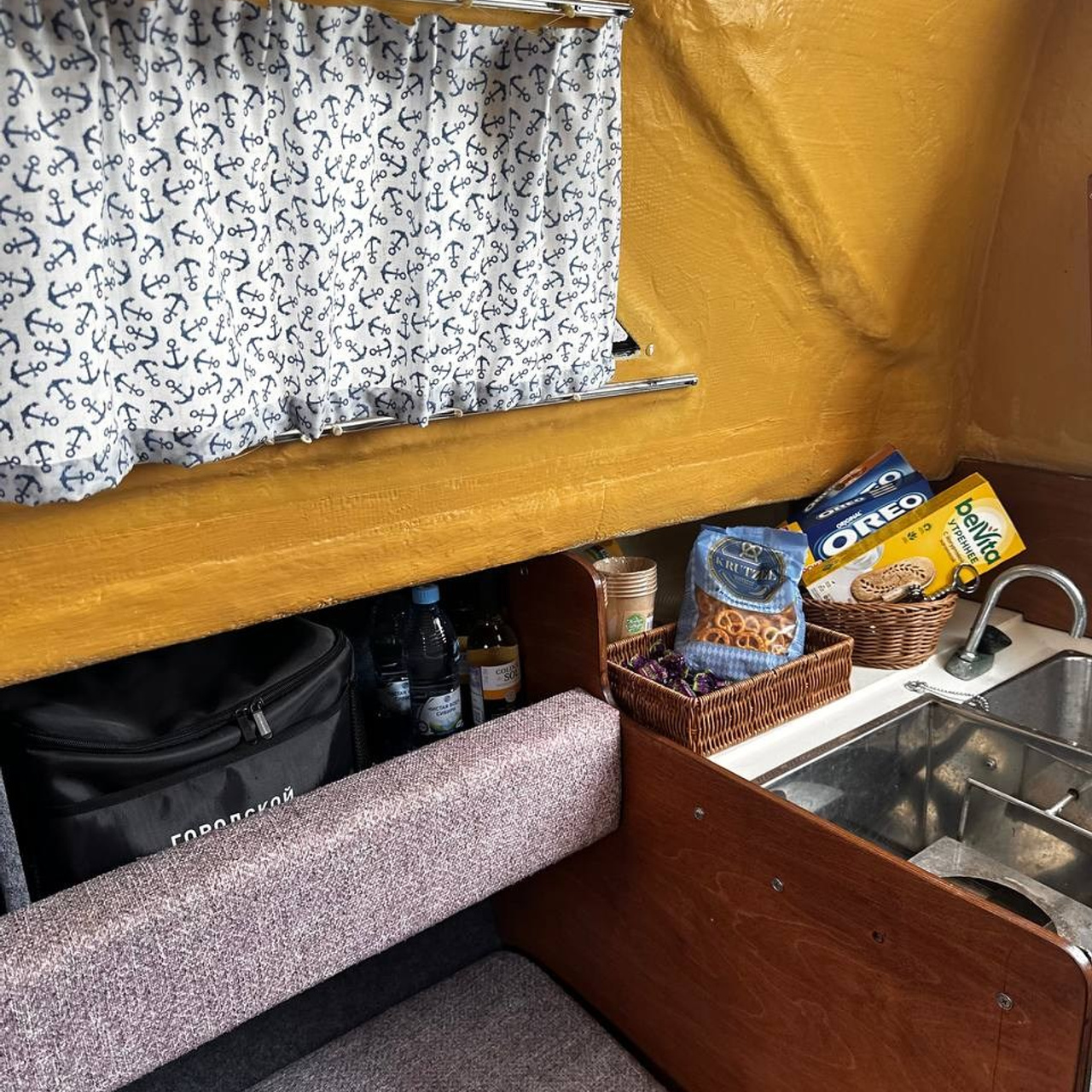 Чарли. RestPlace — парусные, премиум яхты, катера — аренда Красноярск