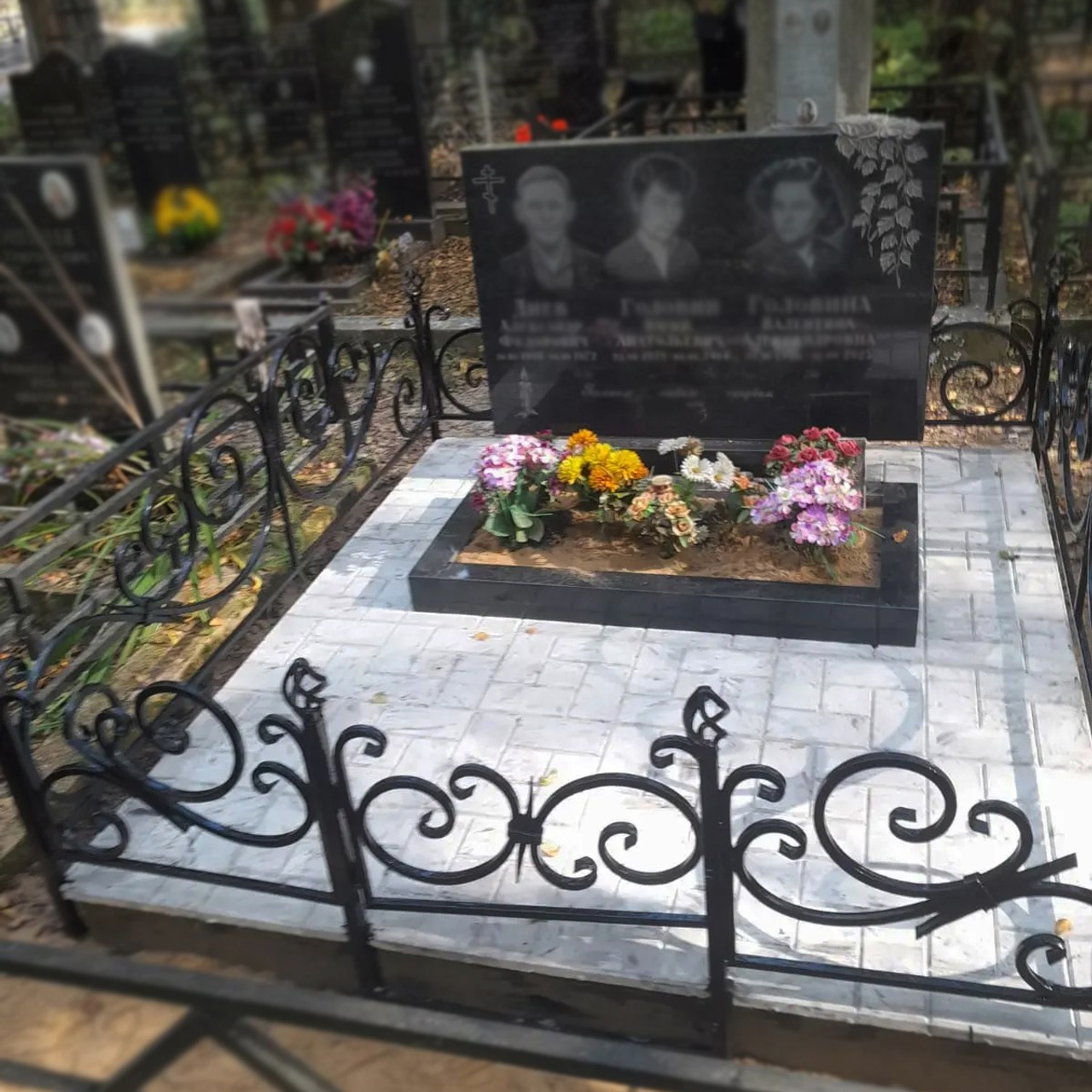 Наши работы. Памятники в Москве и Московской области
