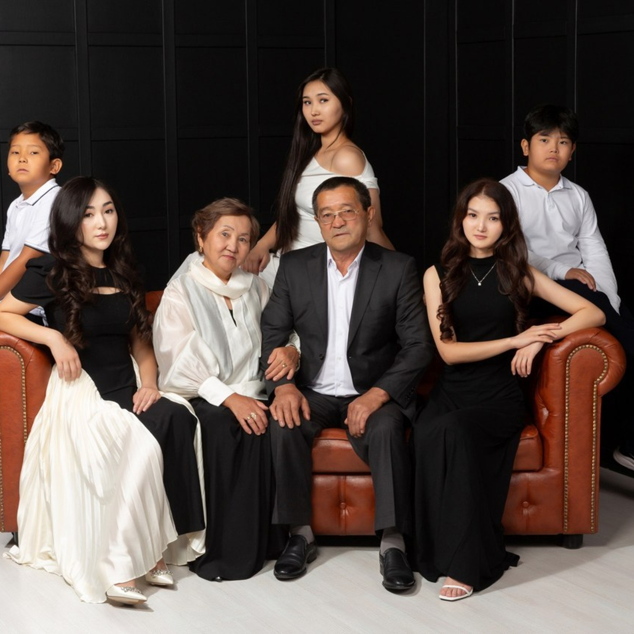 Reviews. Family studio Almaty — Family and Children’s Photography Studio. Professional Photographer in Almaty
