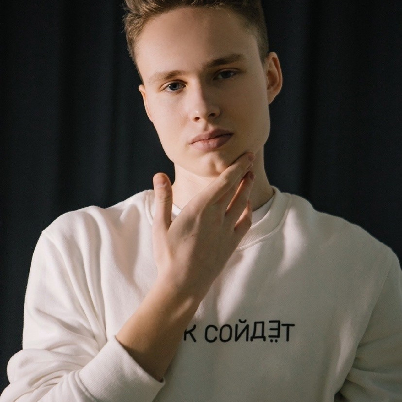 Дмитрий М 20 лет, 185 см, 104_73_94