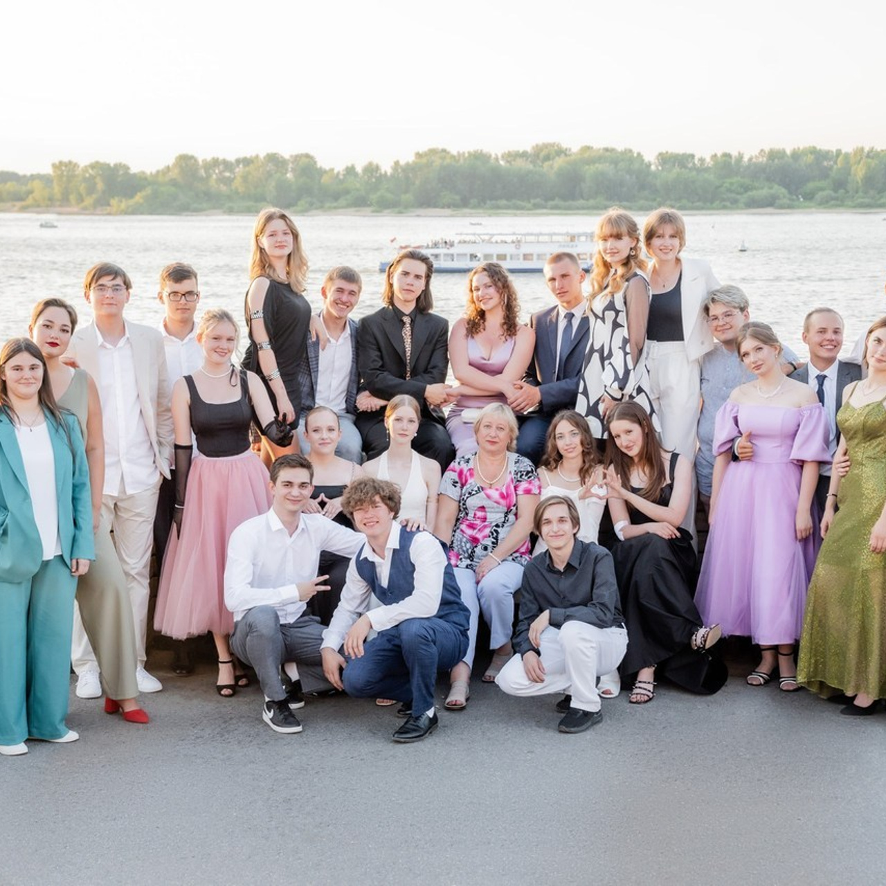 Отзывы о студии фотографии алисаальбумс. Forteens Выпускные альбомы в Нижнем Новгороде