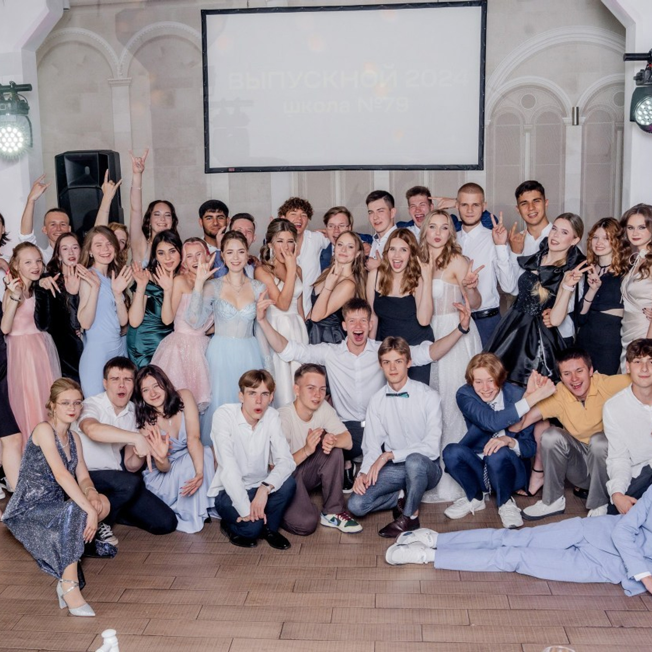 Отзывы о студии фотографии алисаальбумс. Forteens Выпускные альбомы в Нижнем Новгороде