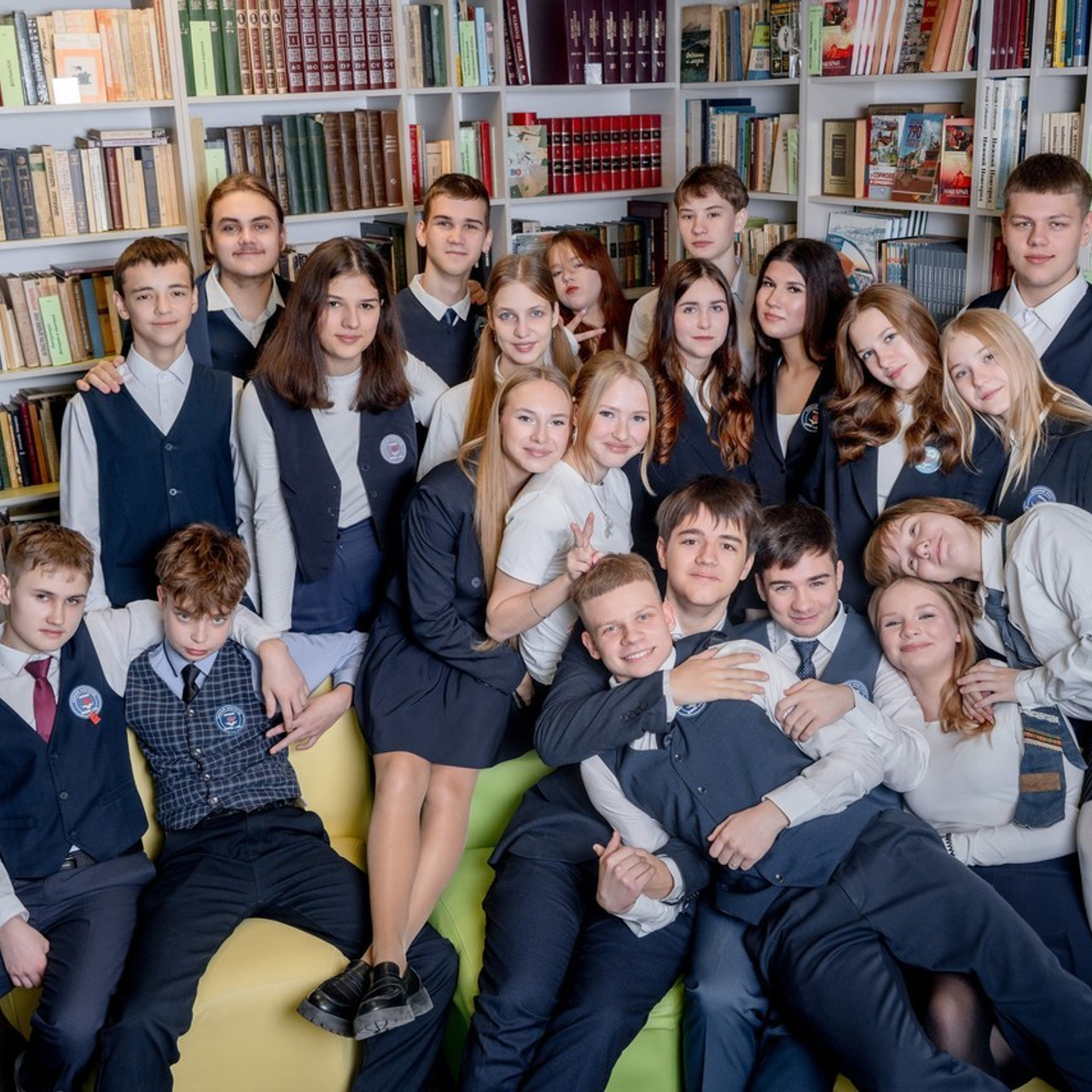 Отзывы о студии фотографии алисаальбумс. Forteens Выпускные альбомы в Нижнем Новгороде