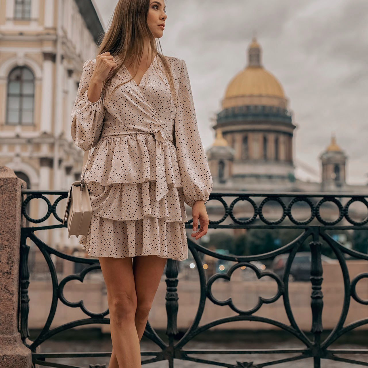 Исаакиевский собор с Юлией