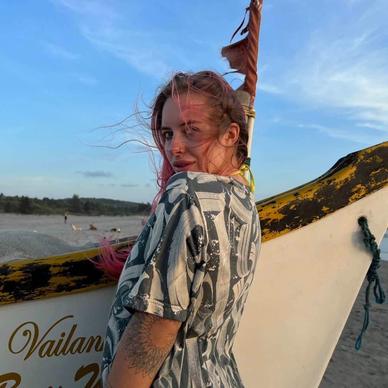 Freestyle. ㊍ Multi universal visual artist in India