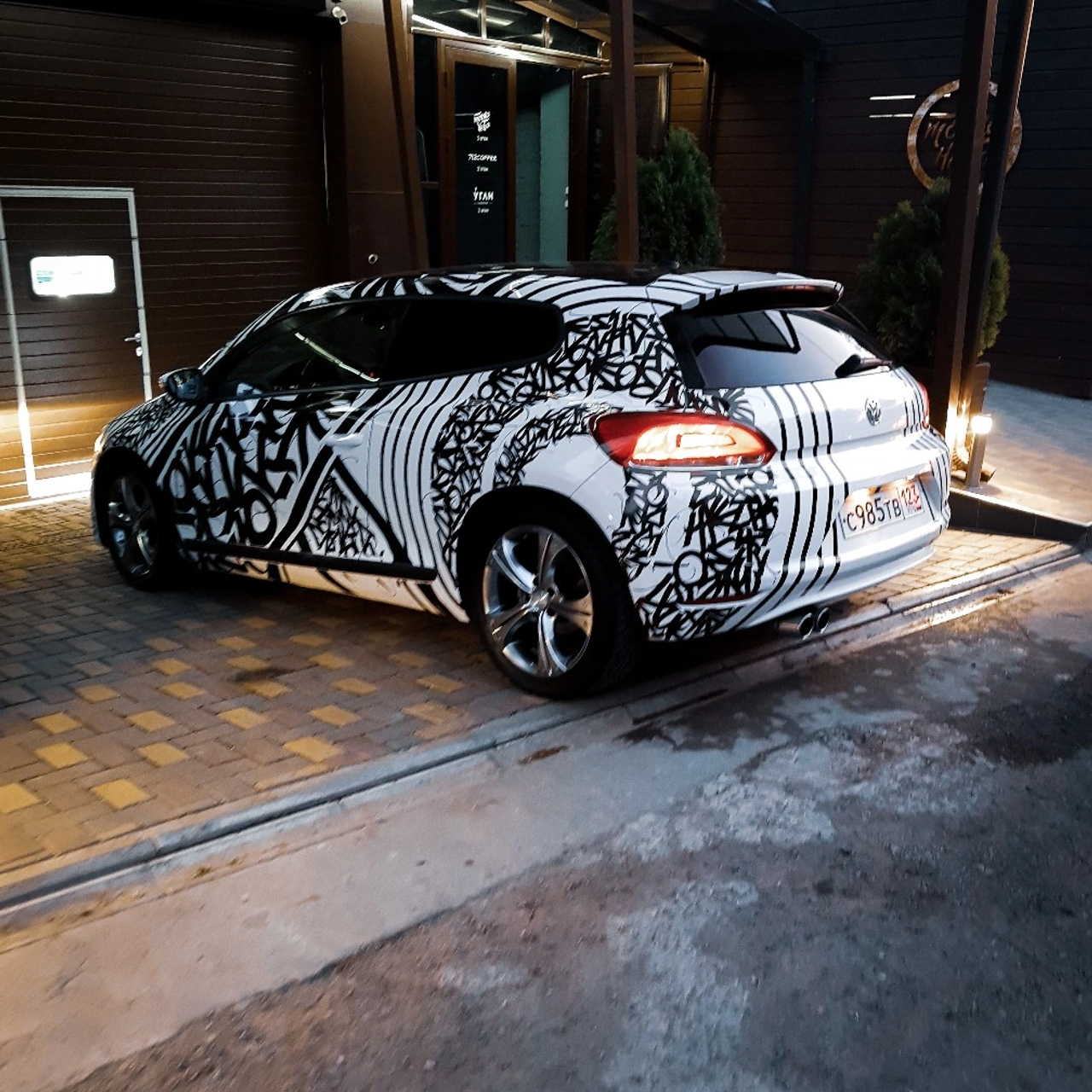 Cars. ㊍ Multi universal visual artist in India