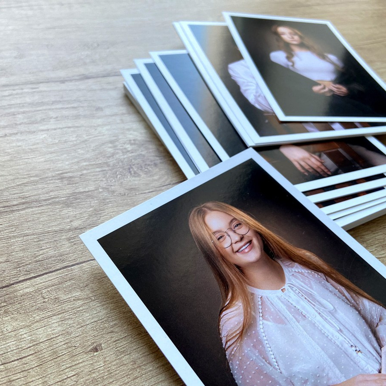 8 фотокарточек 10×15