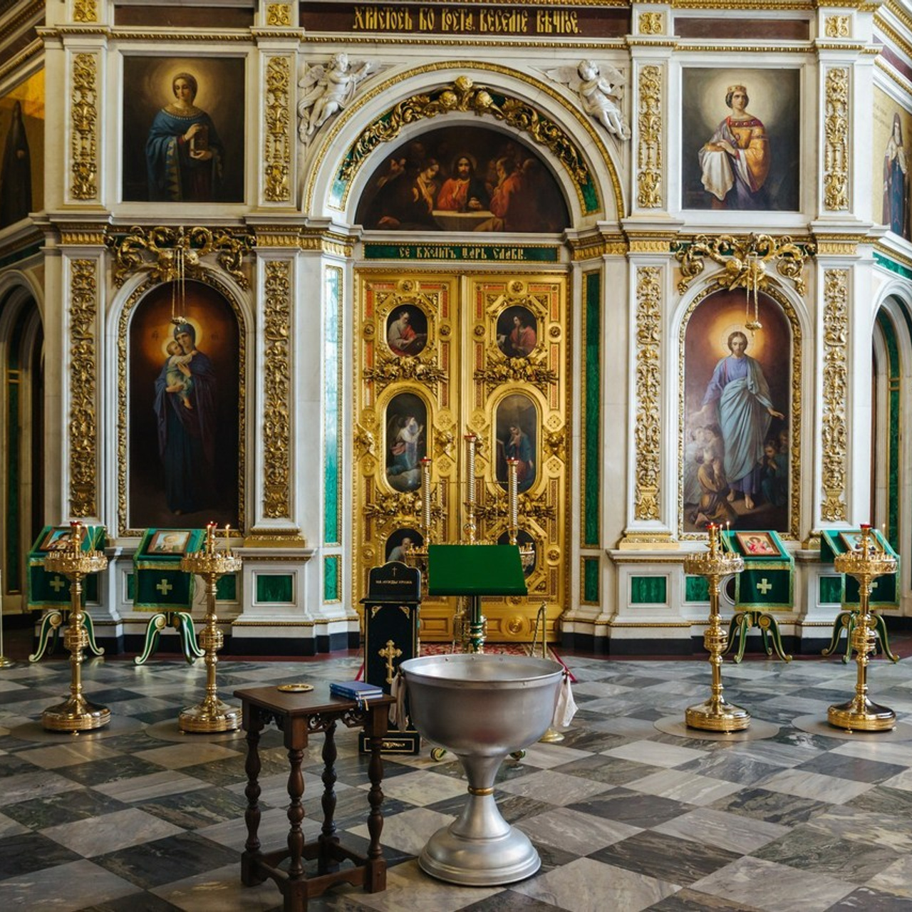 Отзывы на работу. Фотограф крещение венчание в Петербурге! Помогает подобрать храм и посоветовал душевного батюшку в СПб