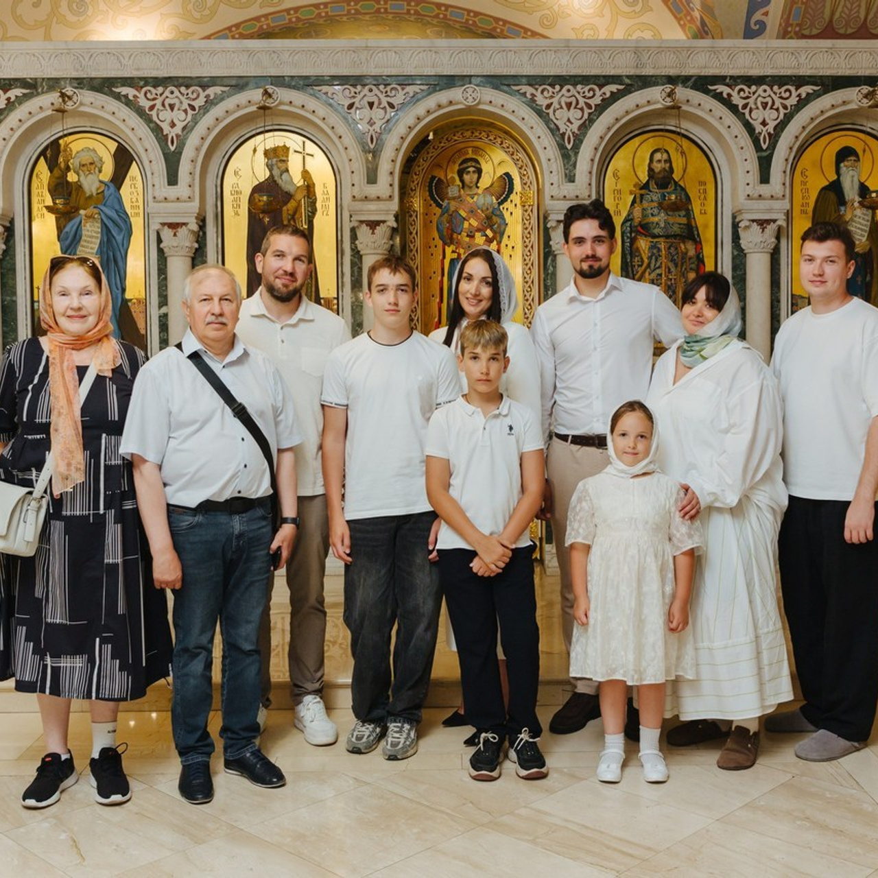 Отзывы на работу. Фотограф крещение венчание в Петербурге! Помогает подобрать храм и посоветовал душевного батюшку в СПб