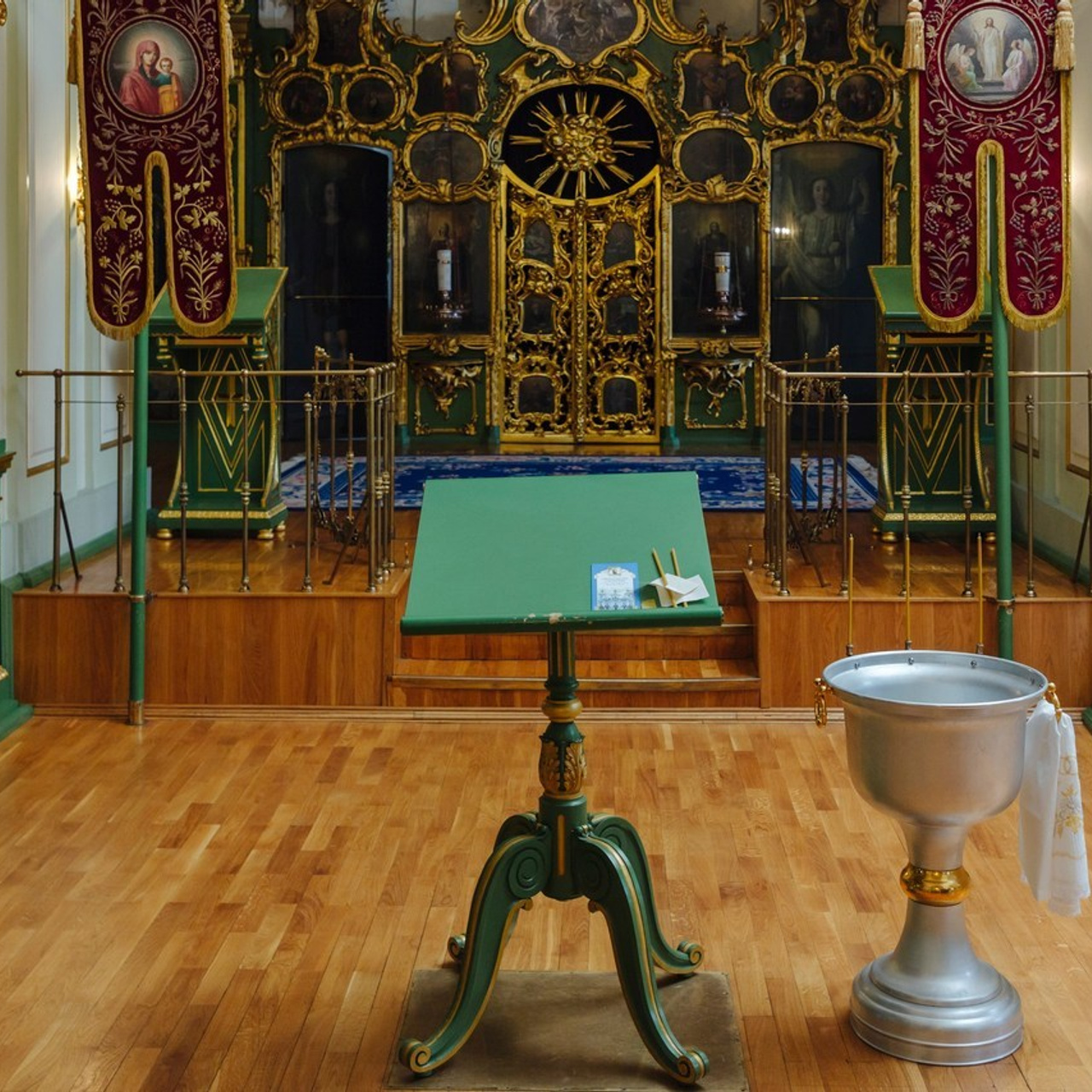 Отзывы на работу. Фотограф крещение венчание в Петербурге! Помогает подобрать храм и посоветовал душевного батюшку в СПб