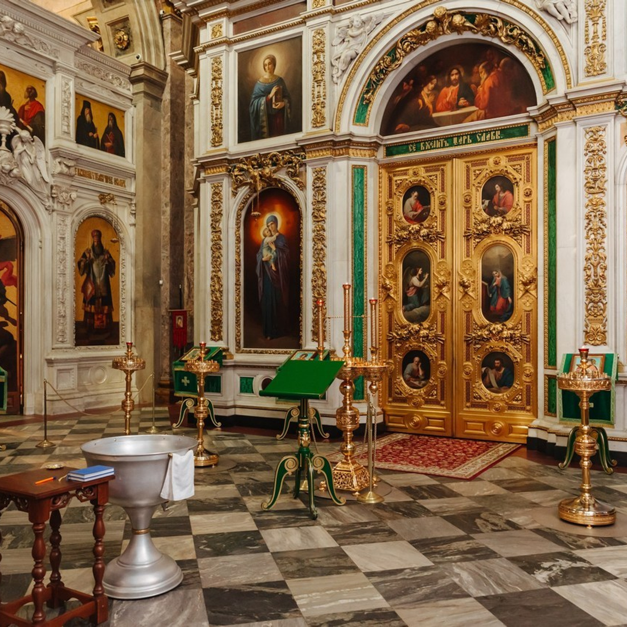 Отзывы на работу. Фотограф крещение венчание в Петербурге! Помогает подобрать храм и посоветовал душевного батюшку в СПб