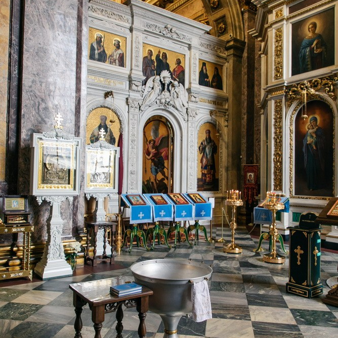 Отзывы на работу. Фотограф крещение венчание в Петербурге! Помогает подобрать храм и посоветовал душевного батюшку в СПб