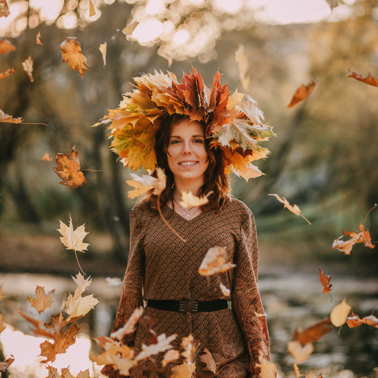 Оля в осени