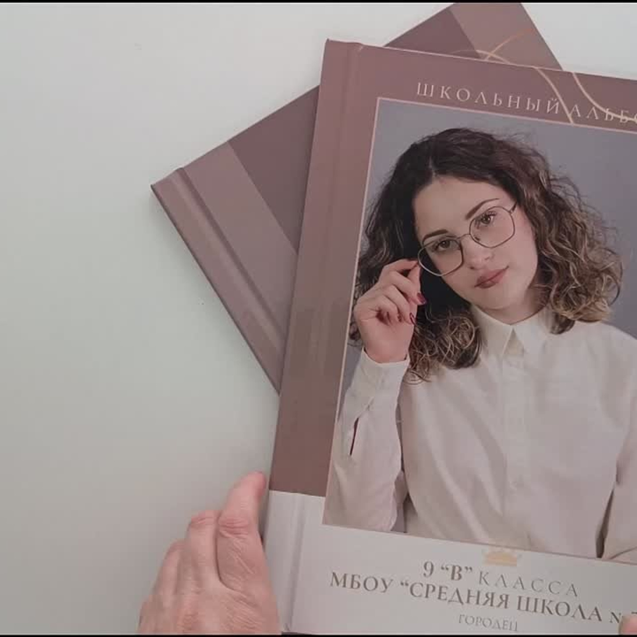 Выпускные  книги и альбомы для 9-х,11-х ,старших классов. Выпускные альбомы в Нижнем Новгороде и Нижегородской области