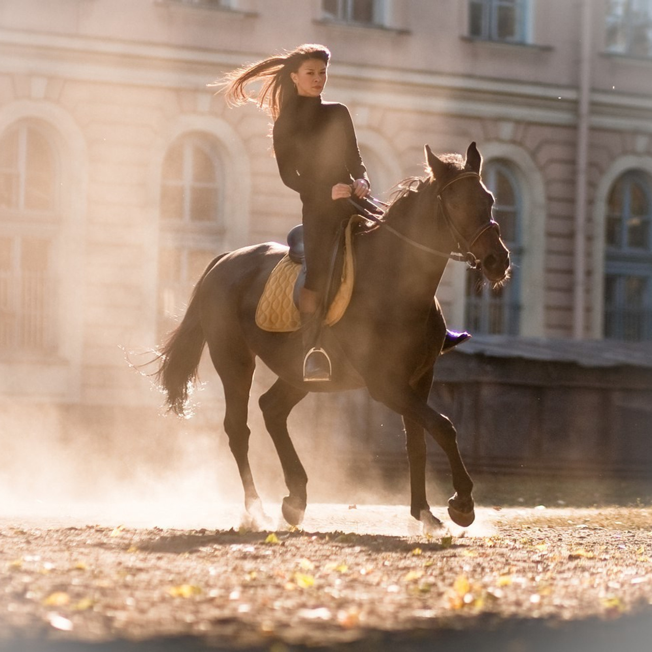 - фотосессии в эксклюзивных образах в  СПб и Москве. Фотограф Облако Александра