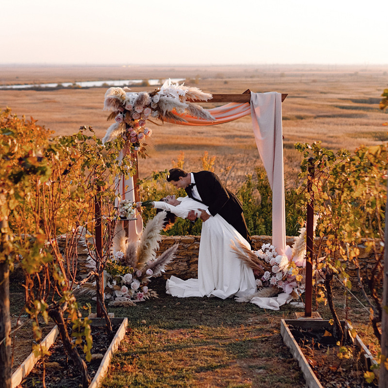 Отзывы о свадебном фотографе и видеографе в Ростове-на-Дону. Максим и Наталья Лебедевы. Свадебный фотограф и видеограф в Ростове-на-Дону. Максим и Наталья Лебедевы