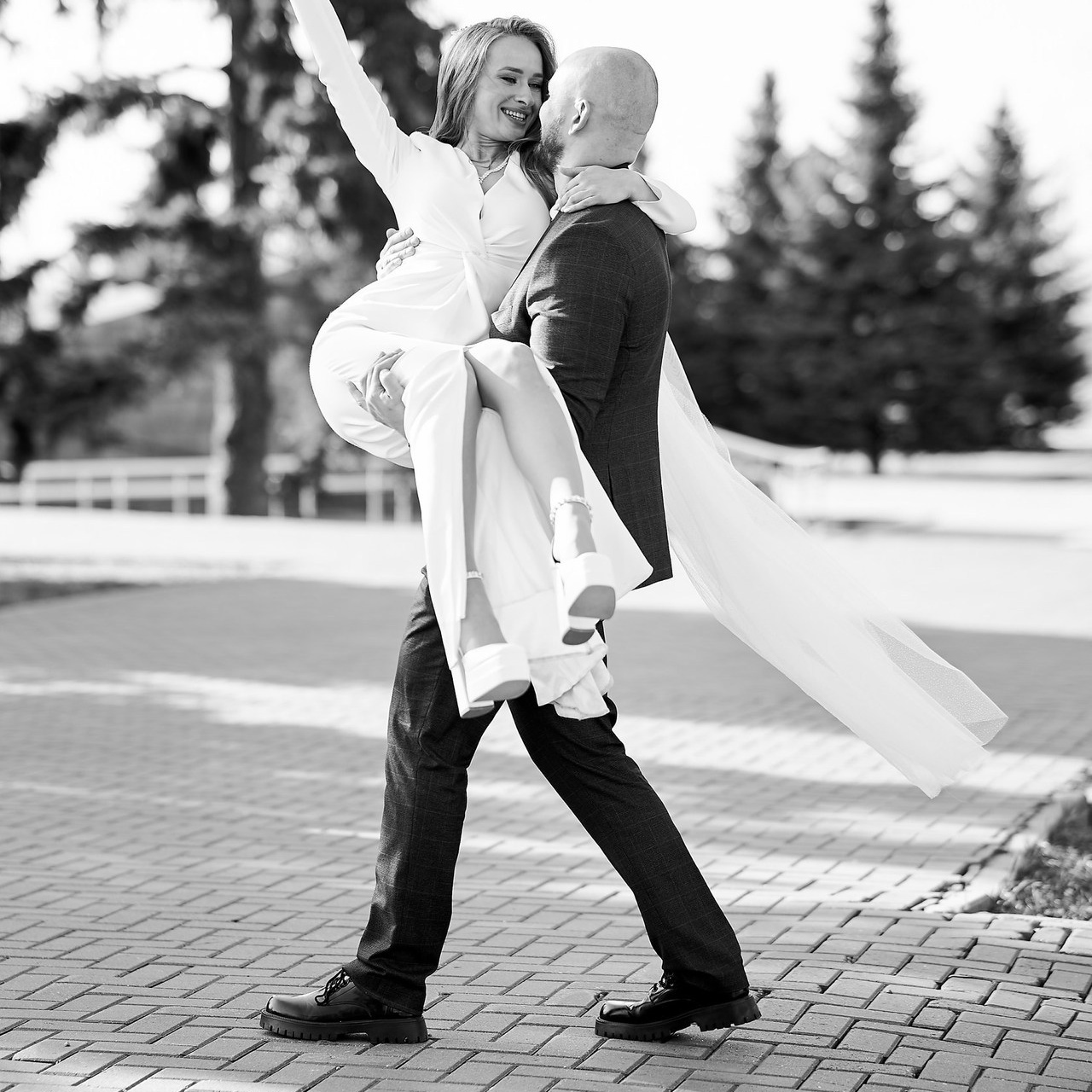 Оставить Отзыв. Профессиональный репортажный фотограф в Самаре Никита Королев