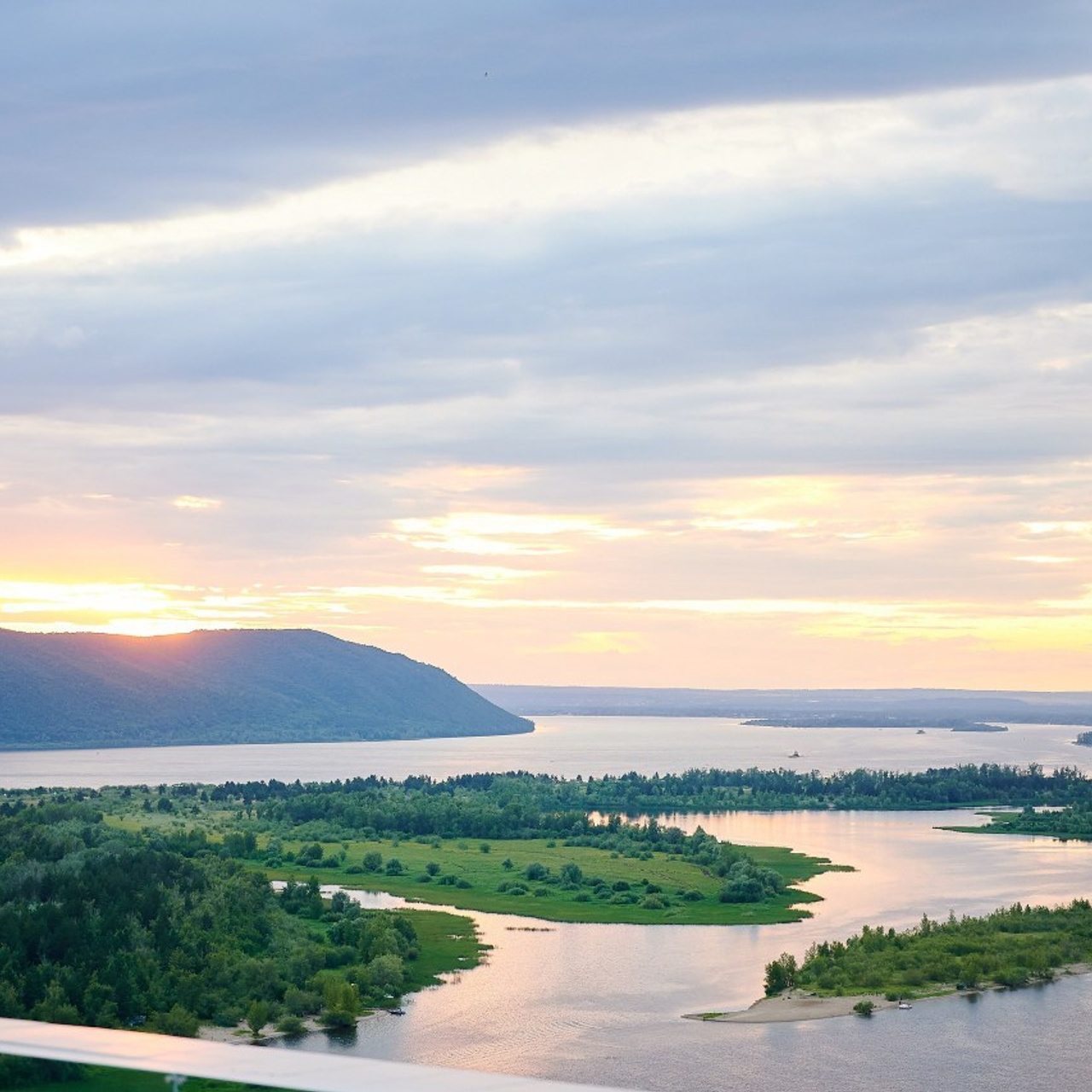 Оставить Отзыв. Профессиональный репортажный фотограф в Самаре Никита Королев