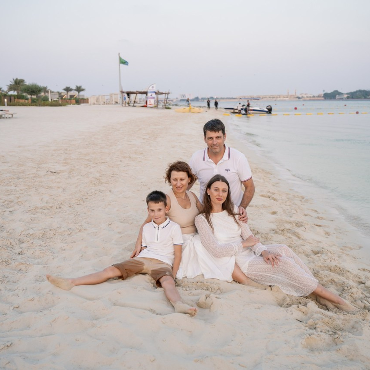 Семейный фотограф в Абу-Даби и Москве дома в студии и на природе. Фотограф и видеограф в Москве и Абу Даби Мария Кулагина