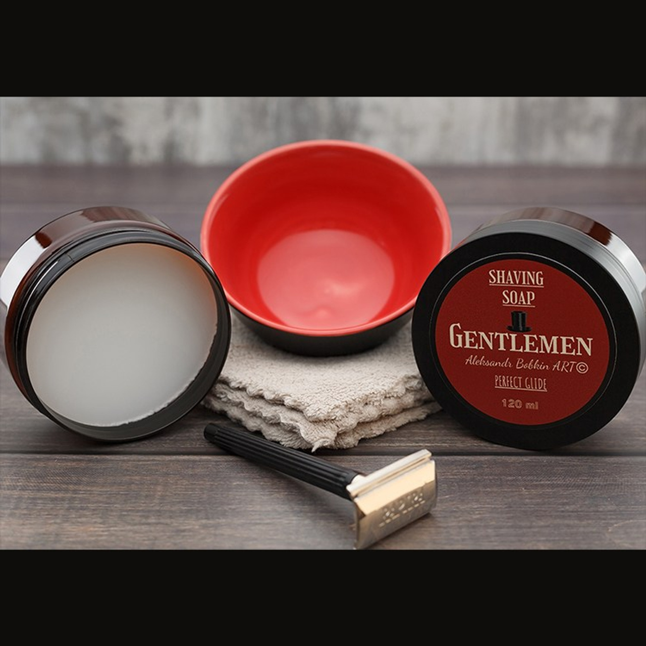 Имидж эксперимент «Авторское мыло для бритья Gentlemen от Aleksandr Bobkin ART»