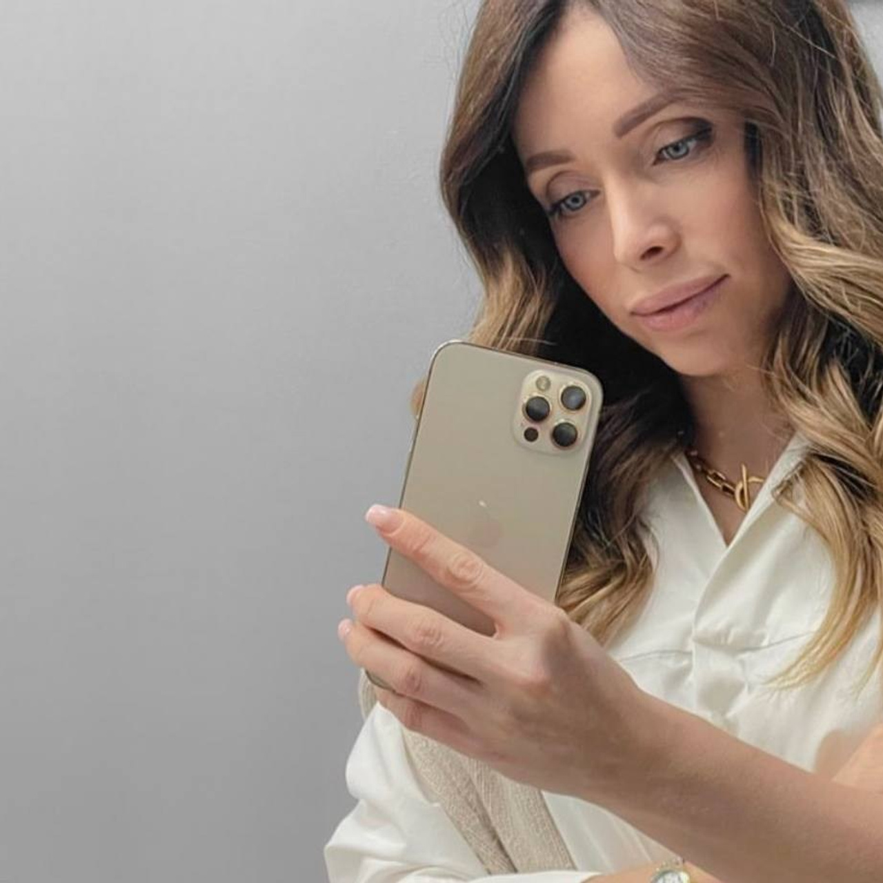 • Feedback. Cinematic presets video/photo, visual, content creator Lina Pleshakova