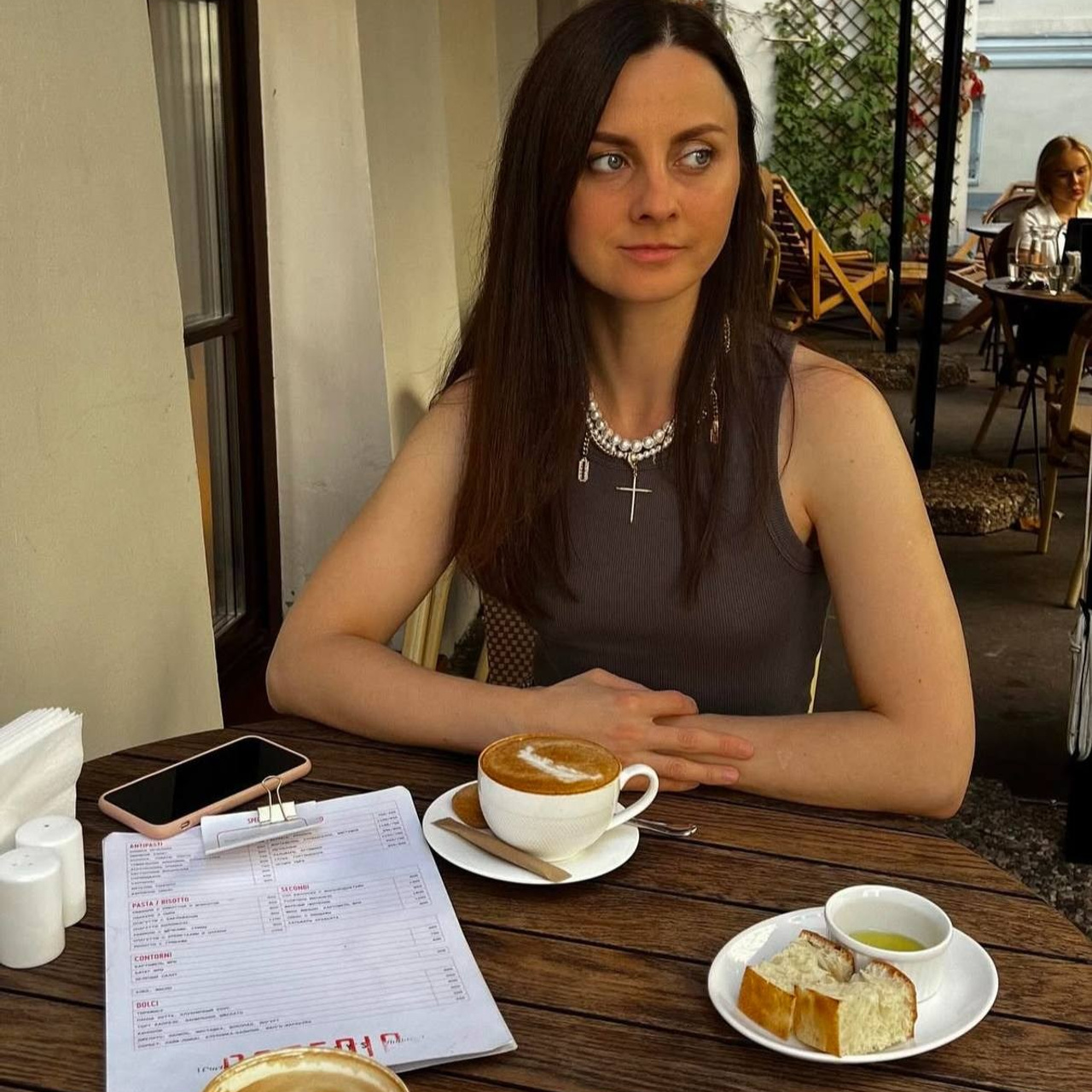 • Feedback. Cinematic presets video/photo, visual, content creator Lina Pleshakova