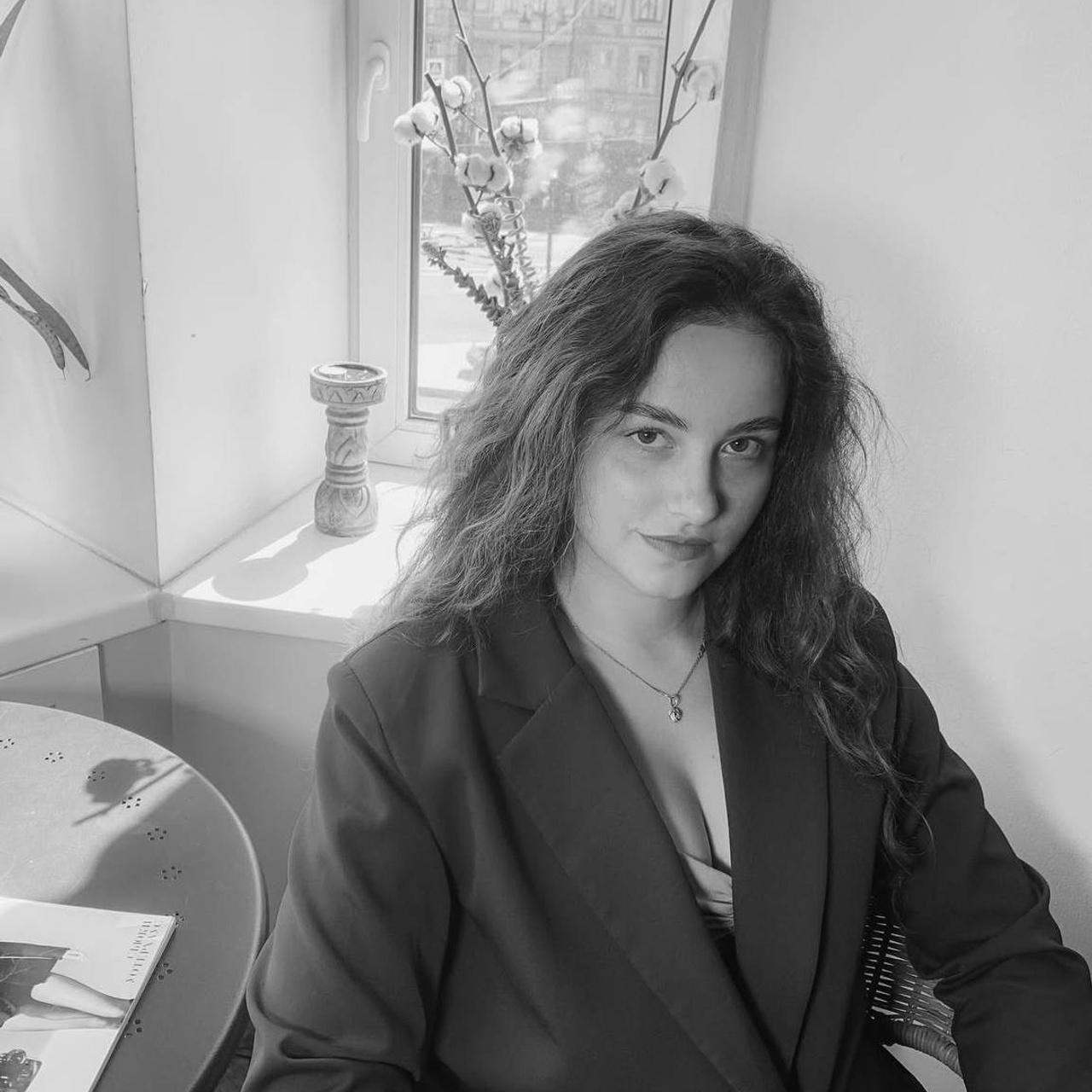 • Feedback. Cinematic presets video/photo, visual, content creator Lina Pleshakova