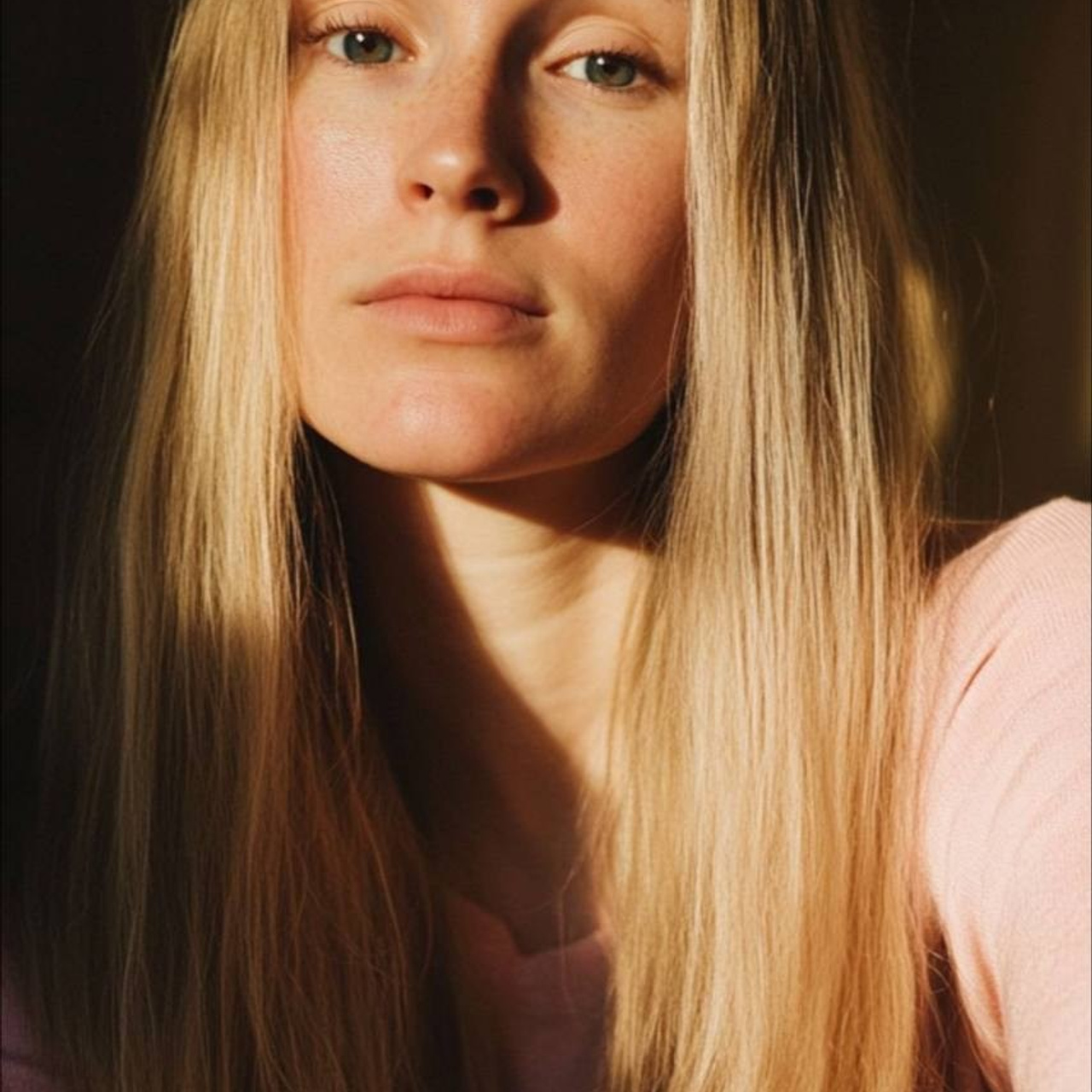 • Feedback. Cinematic presets video/photo, visual, content creator Lina Pleshakova