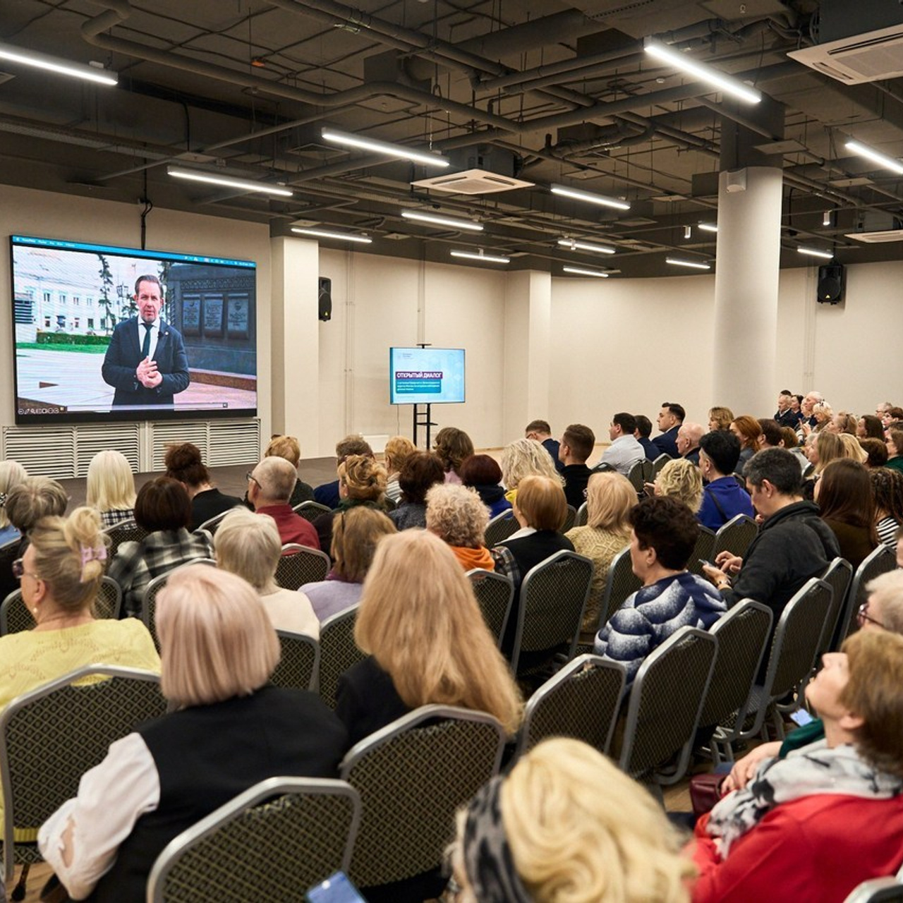 Репортажный и детский фотограф в Москве Илья Еренбург