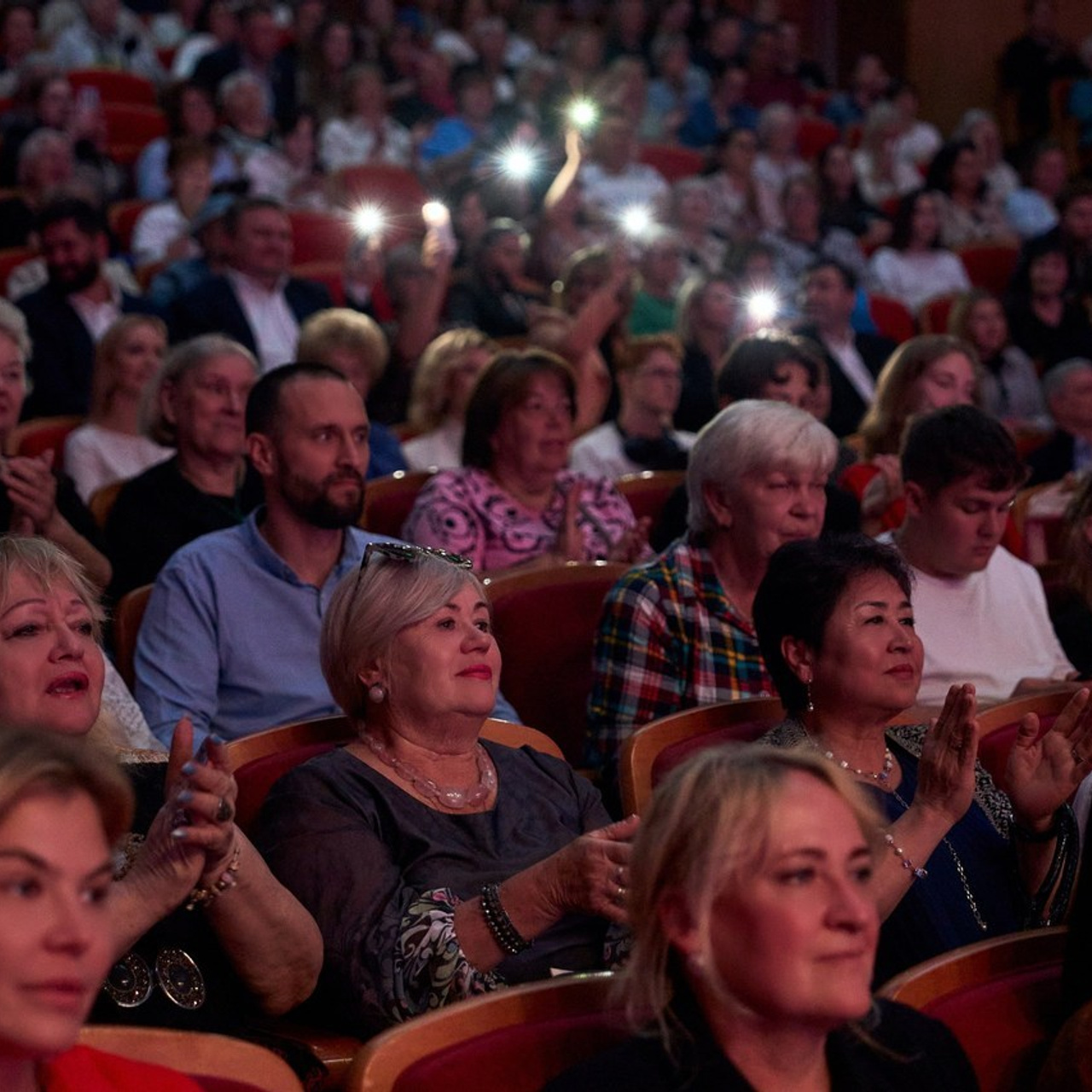Отзывы. Репортажный и детский фотограф в Москве Илья Еренбург