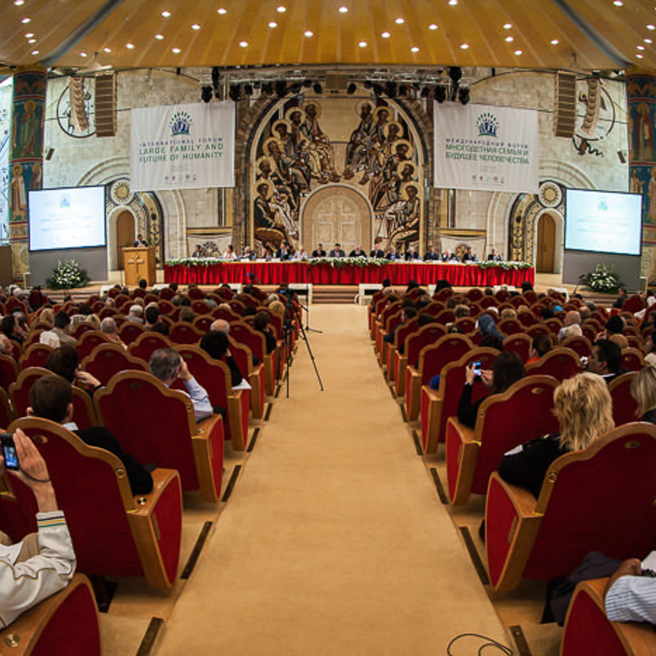 Репортаж. Репортажный фотограф в Москве Березуцкий Клим