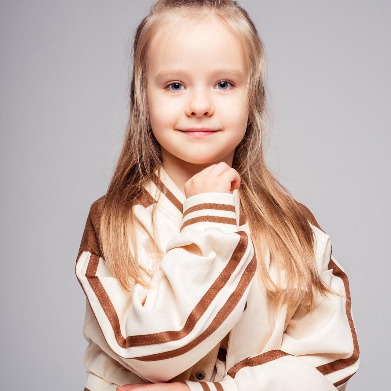 Съемка выпускного общая фотография портрет школьника фотокнига. Выпускные альбомы в Новороссийске и Краснодарском крае