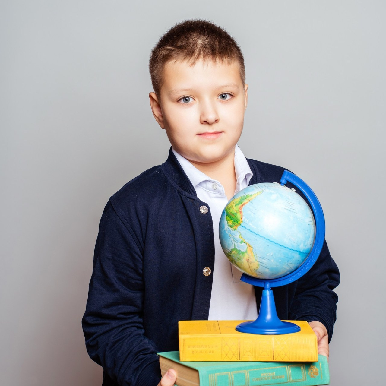 Съемка выпускного общая фотография портрет школьника фотокнига. Выпускные альбомы в Новороссийске и Краснодарском крае