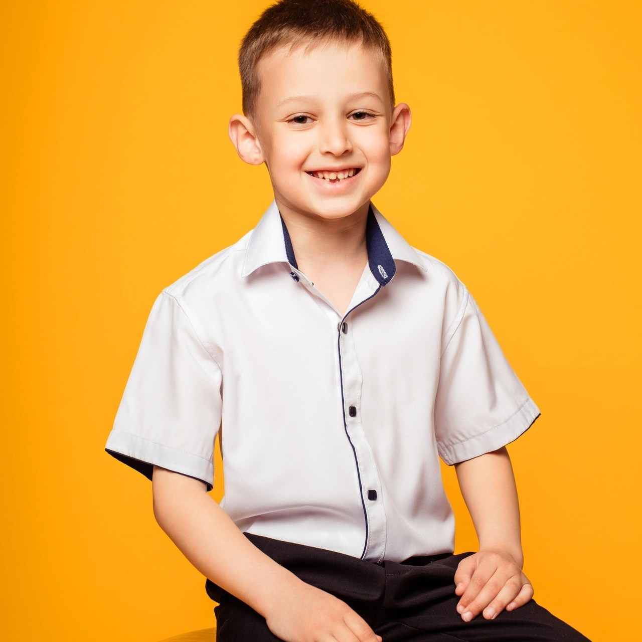 Съемка выпускного общая фотография портрет школьника фотокнига. Выпускные альбомы в Новороссийске и Краснодарском крае