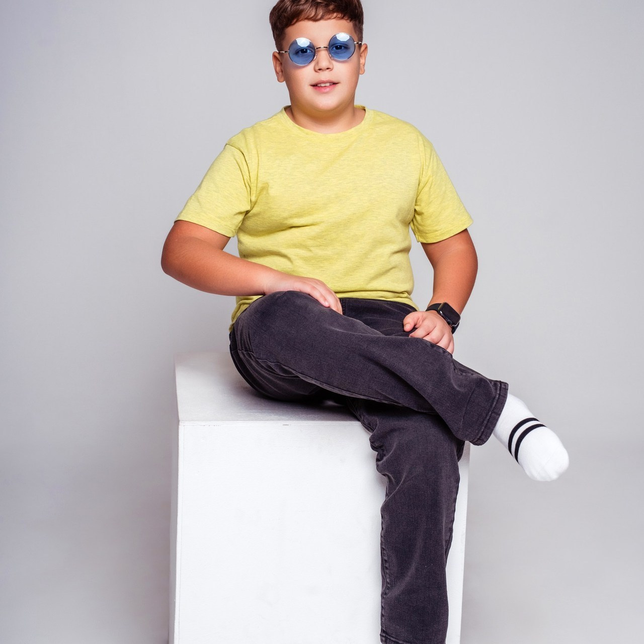 Съемка выпускного общая фотография портрет школьника фотокнига. Выпускные альбомы в Новороссийске и Краснодарском крае