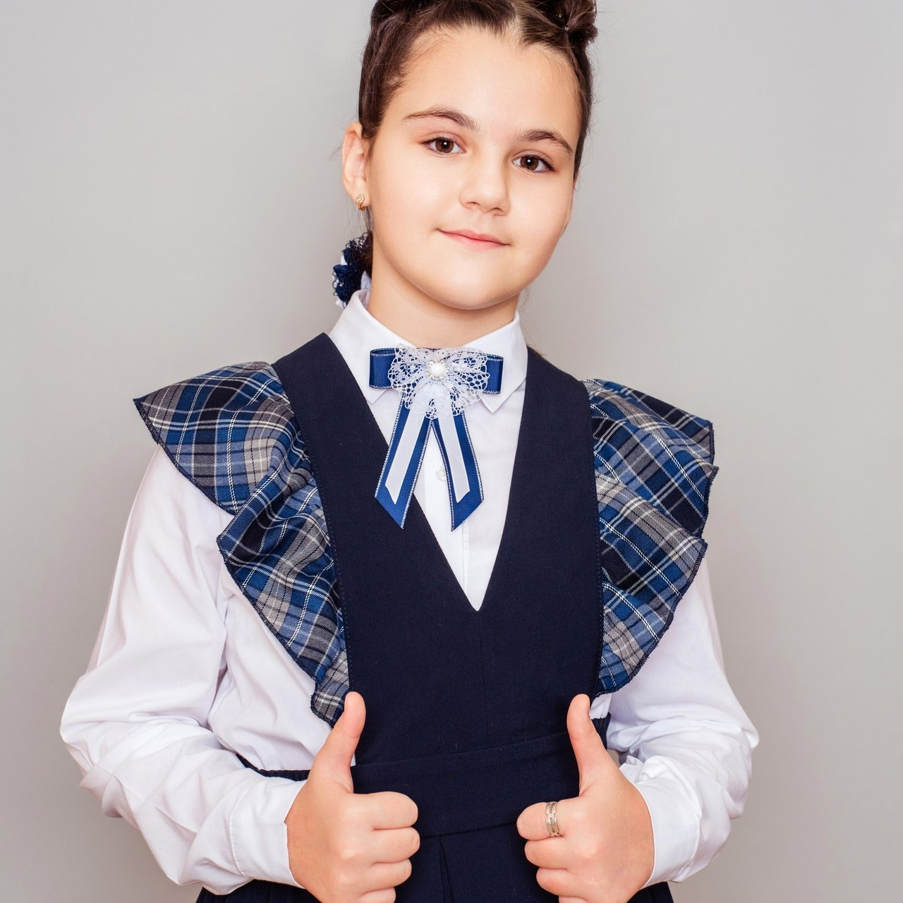 Съемка выпускного общая фотография портрет школьника фотокнига. Выпускные альбомы в Новороссийске и Краснодарском крае