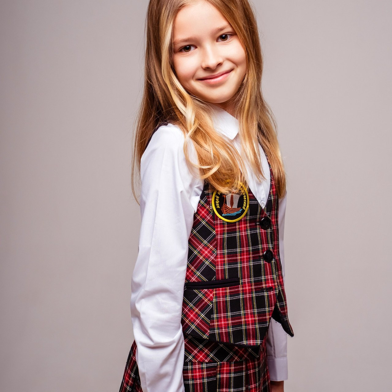 Съемка выпускного общая фотография портрет школьника фотокнига. Выпускные альбомы в Новороссийске и Краснодарском крае