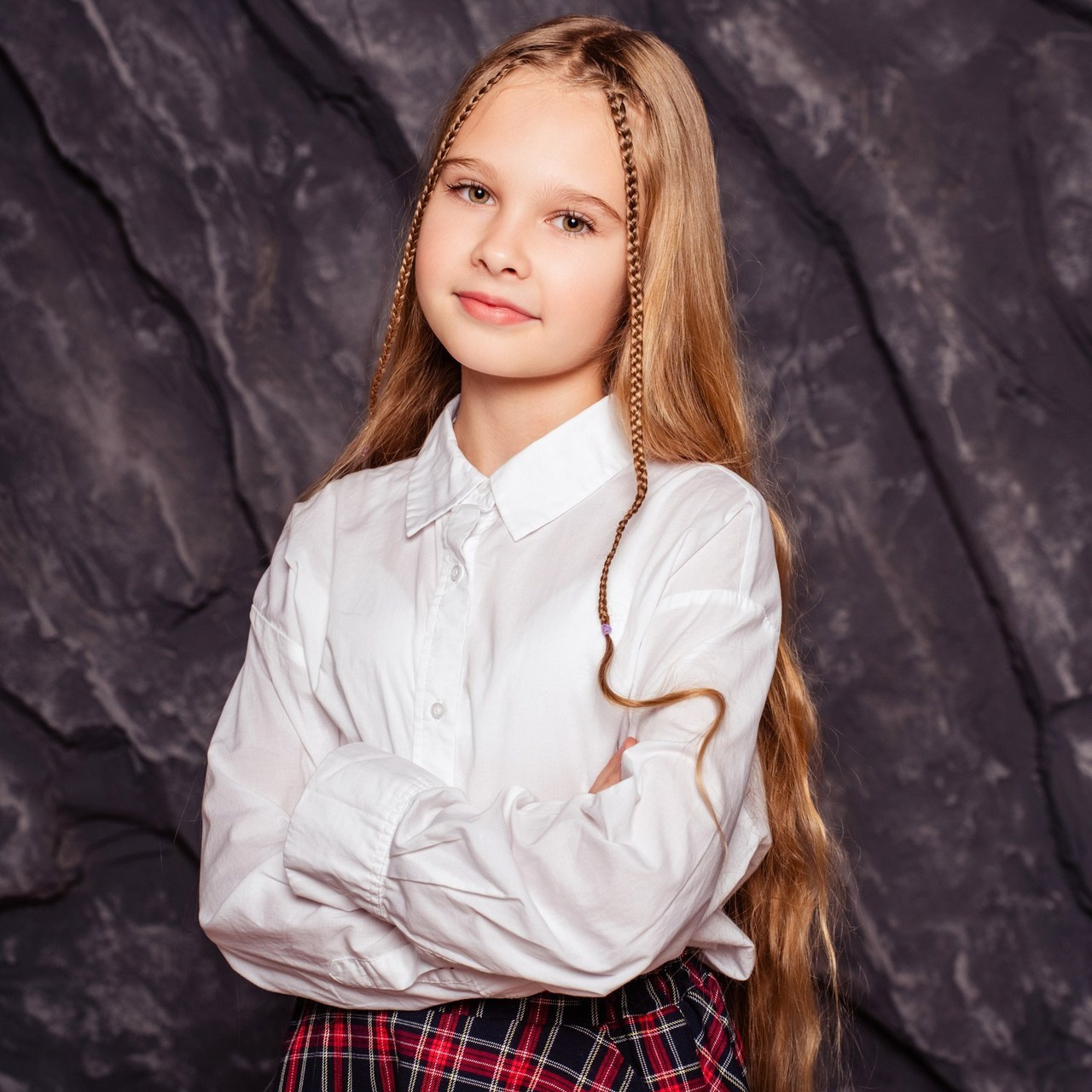 Съемка выпускного общая фотография портрет школьника фотокнига. Выпускные альбомы в Новороссийске и Краснодарском крае