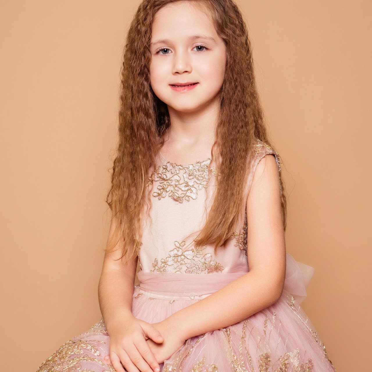 Съемка выпускного общая фотография портрет школьника фотокнига. Выпускные альбомы в Новороссийске и Краснодарском крае